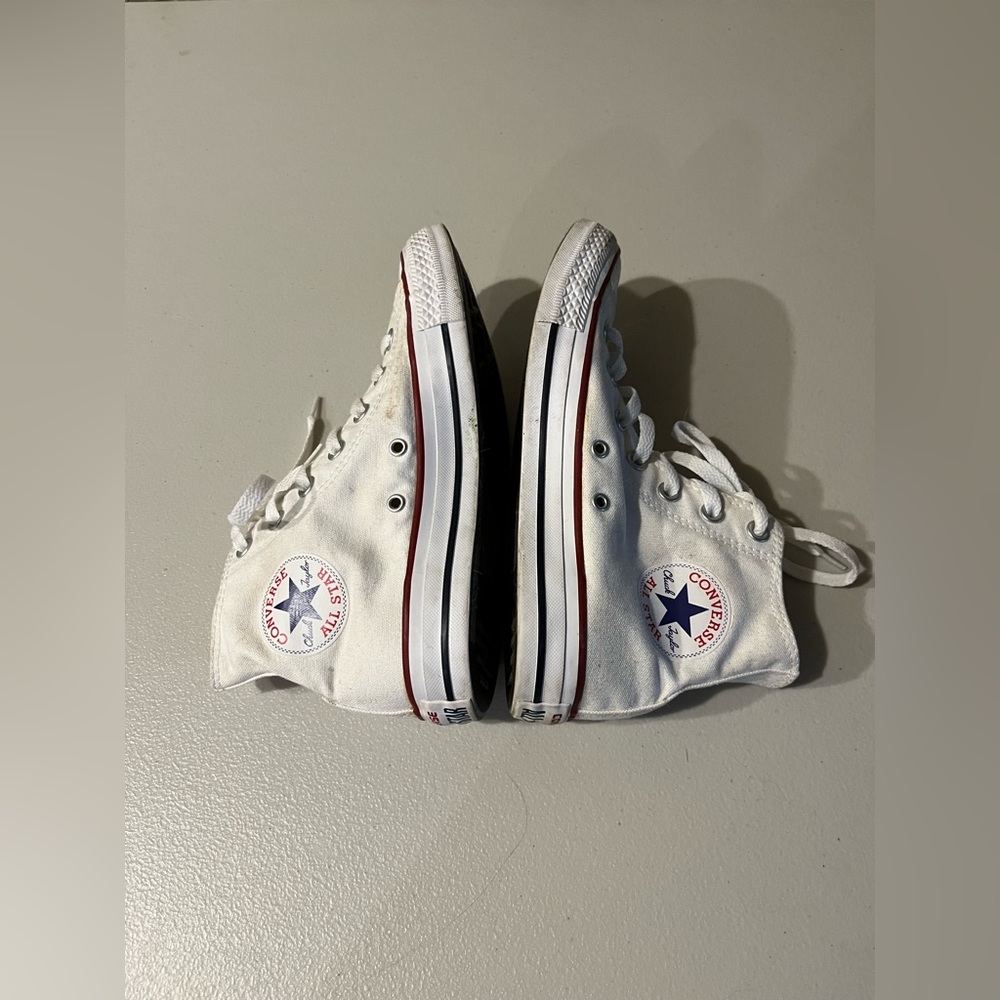 Selling Converse & various shoes